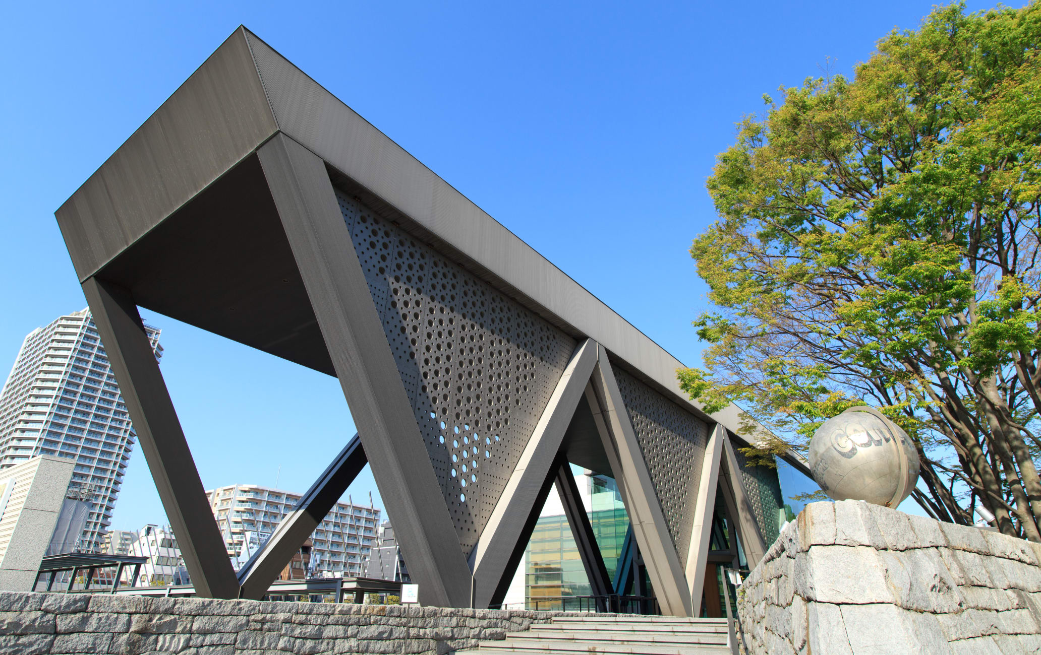 Tokyo art museum. Национальный музей современного искусства Токио. Национальный центр искусств (Токио). Национальный центр искусств Токио Япония. Museum of Contemporary Art, Tokyo.